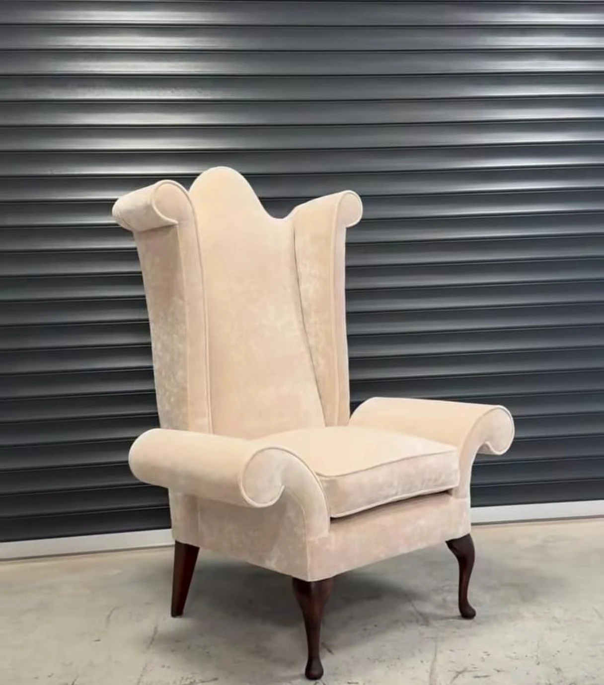 Chairs & Accents